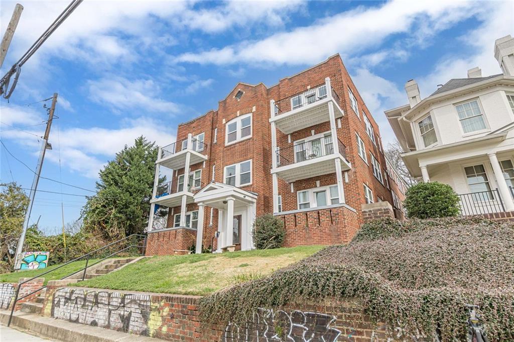 373 Moreland Avenue NE 108