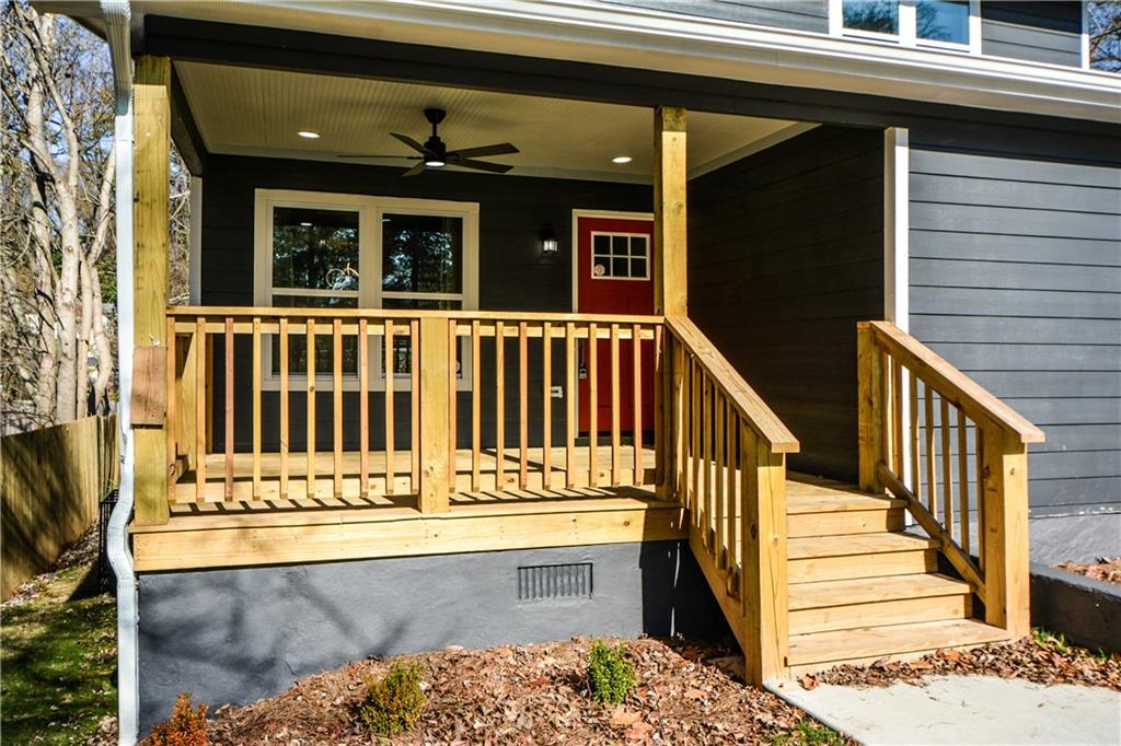 1679 Emerald Avenue SW