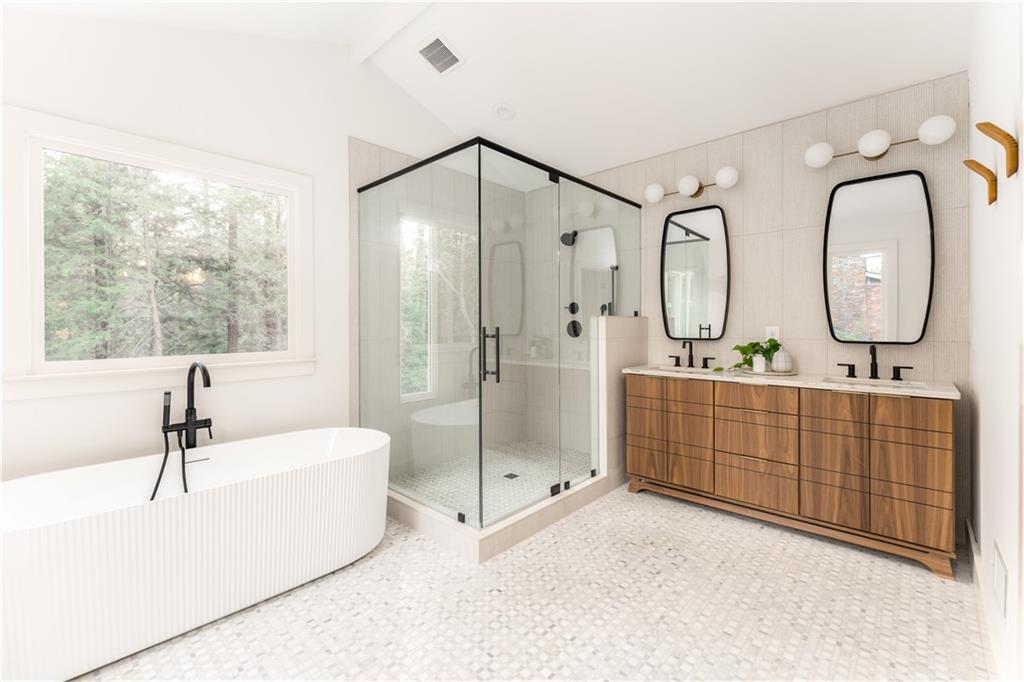 1888 Alderbrook Road NE