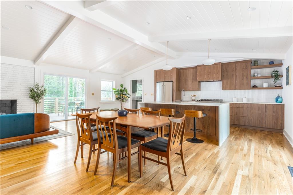 1888 Alderbrook Road NE