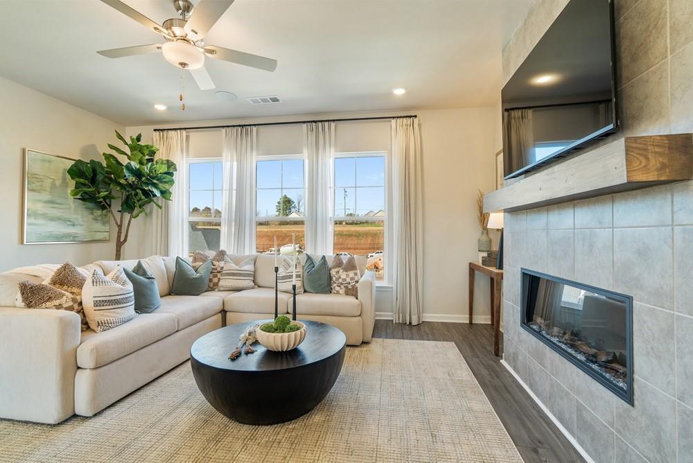 6122 Wayburn Street