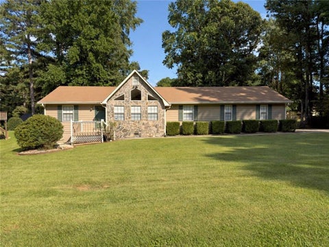 Homes For Sale - 518 Club Valley Drive<br/> Henry County, Mcdonough, GA 30281