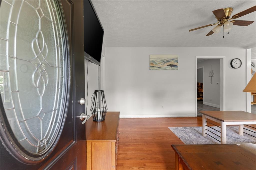 157 Glendale Heights