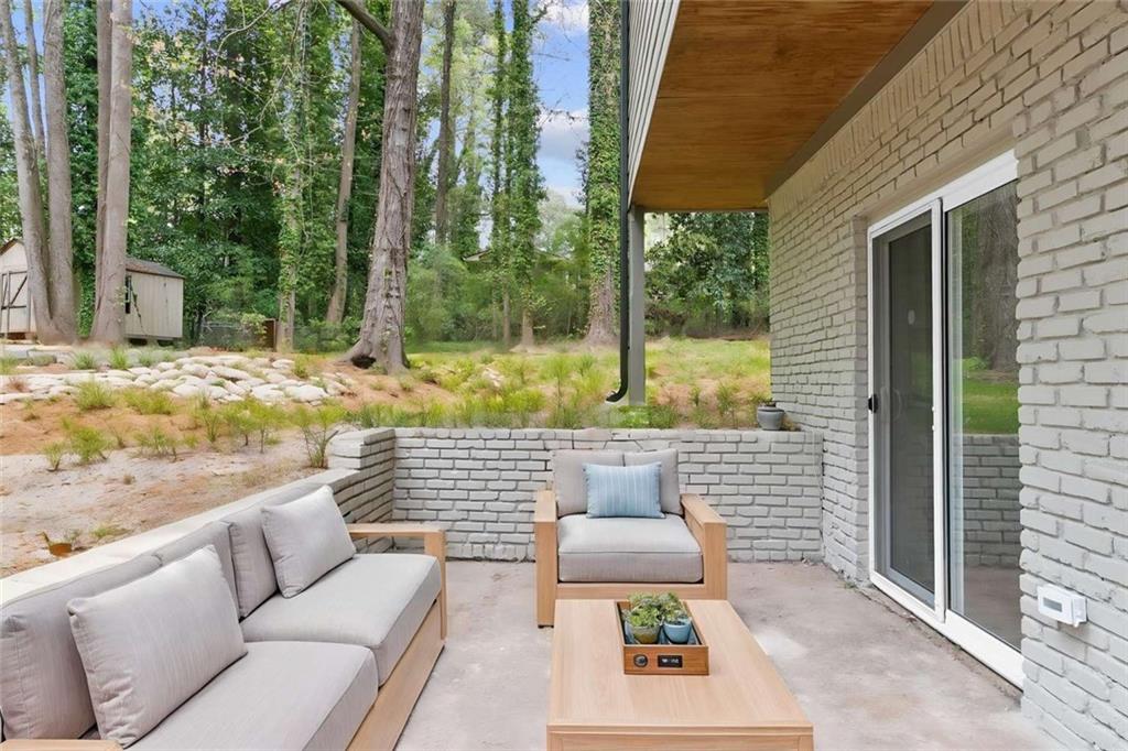 2911 Pine Valley Circle