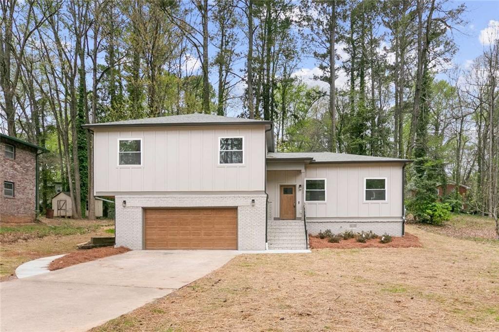2911 Pine Valley Circle
