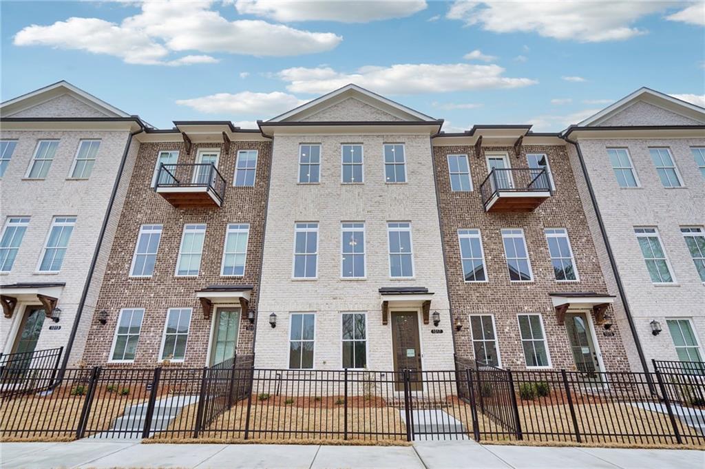 1017 Crown Oak Street 50