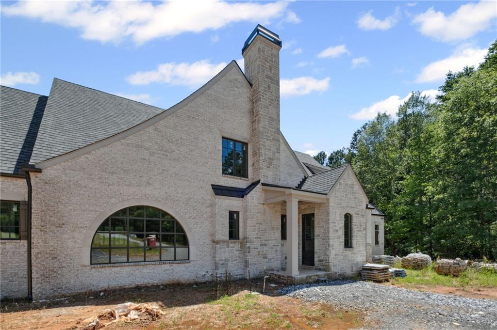 615 Hickory Flat