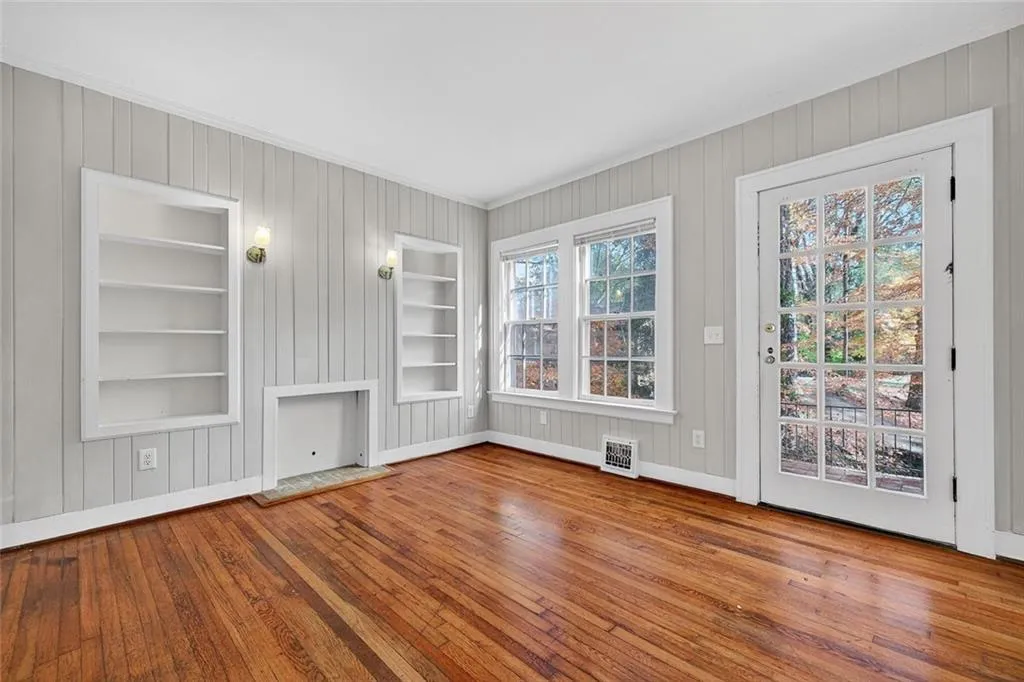 Atlanta, Georgia 30307, United States, 2 Bedrooms Bedrooms, ,1 BathroomBathrooms,Residential,Coming Soon,249503