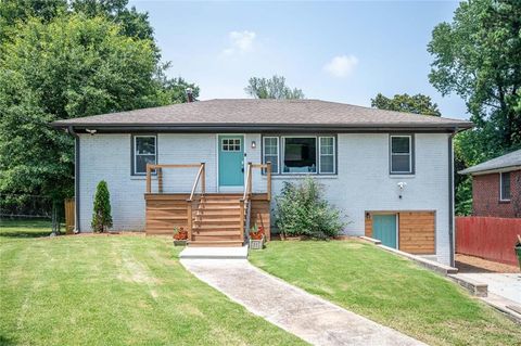177 Silver Springs Circle SW Atlanta GA 30310