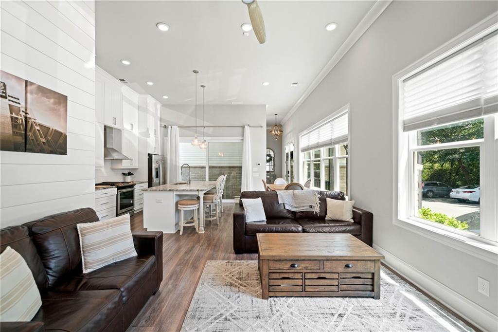 Park Place on Fowler - Residential