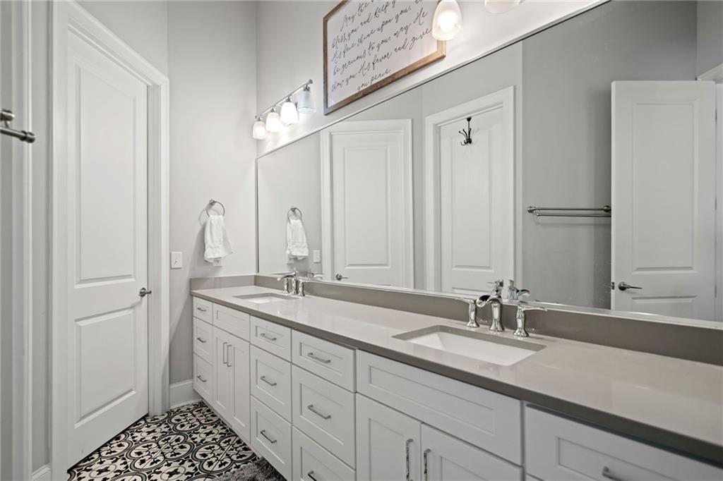 Park Place on Fowler - Residential