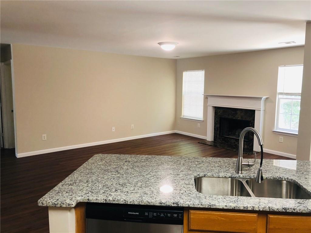 2950 Centerglen Lane