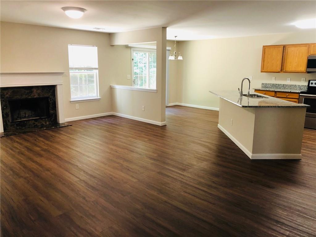 2950 Centerglen Lane