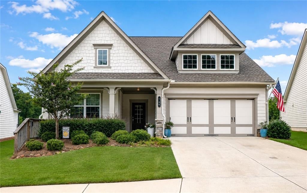 214 Hickory Bluffs Parkway