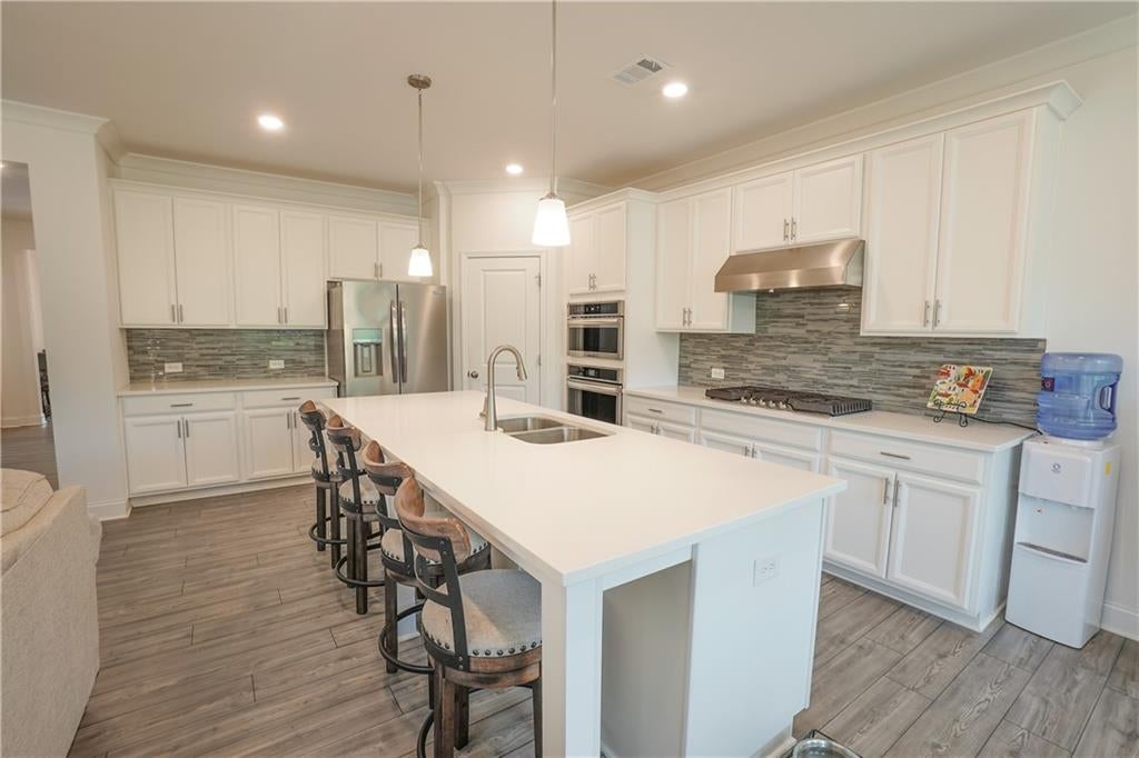 214 Hickory Bluffs Parkway
