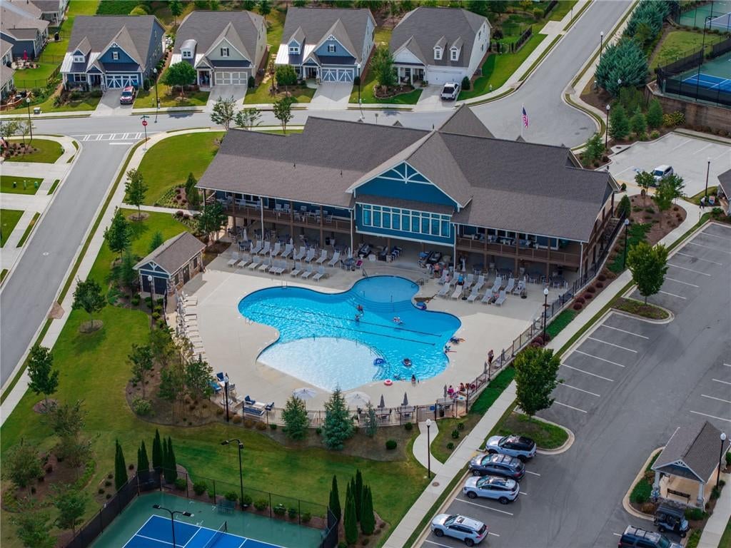 223 Hickory Bluffs Parkway