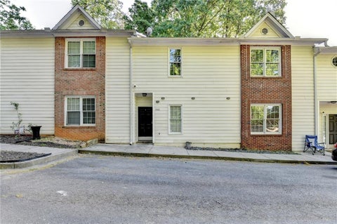 Condo For Sale - 5510 Stonewood Court<br/> Norcross, GA 30093