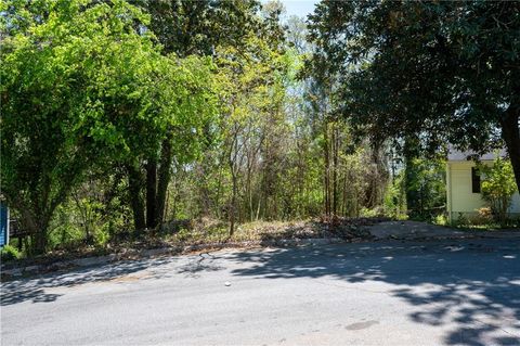 Vacant Land For Sale - 1676 Abner Court<br/> Atlanta, GA 30318