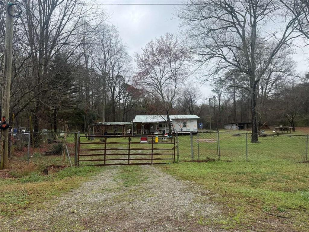515 Hillside Way
