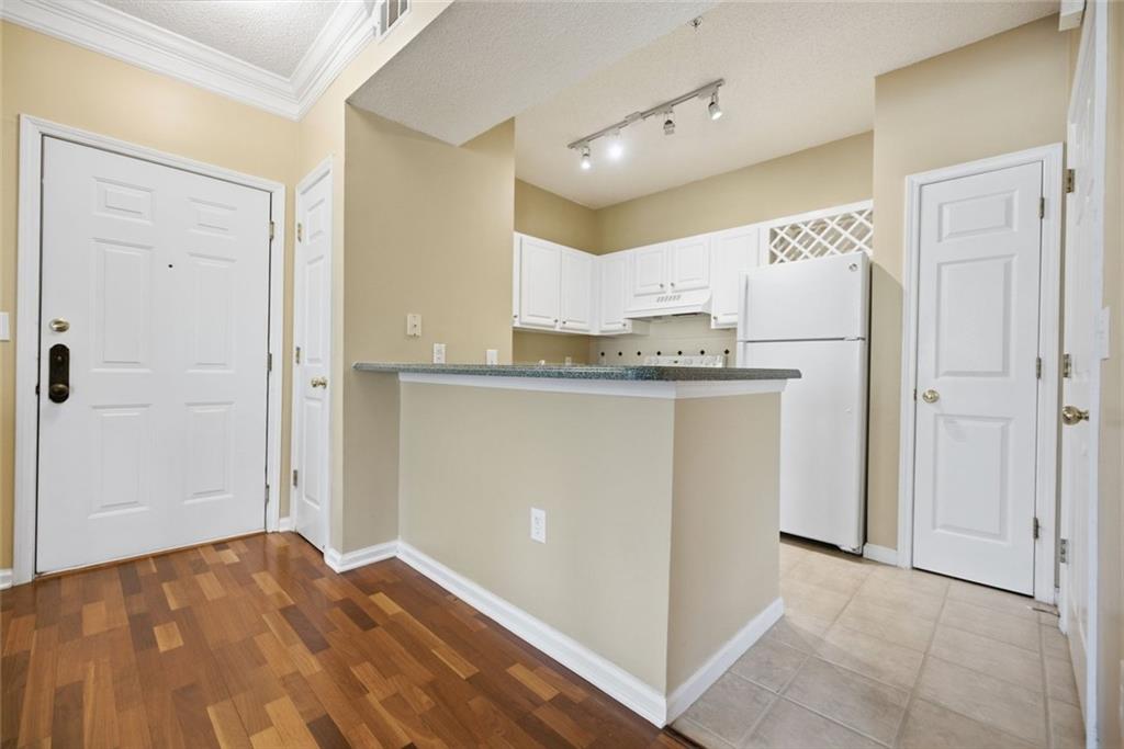955 Juniper Street NE 1312