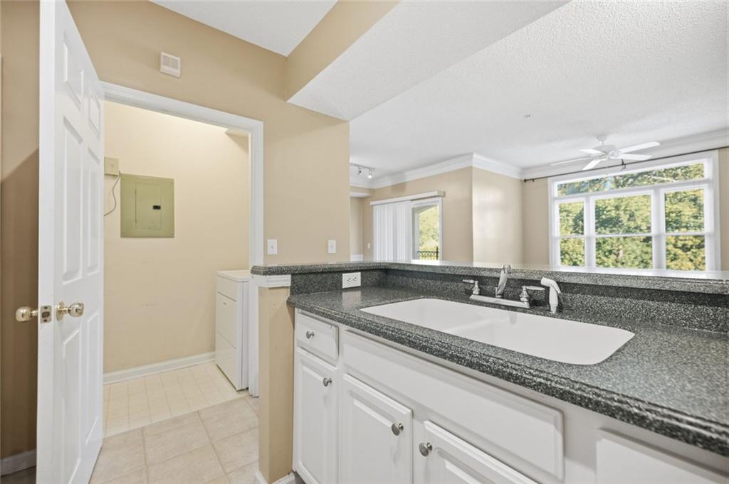 955 Juniper Street NE 1312