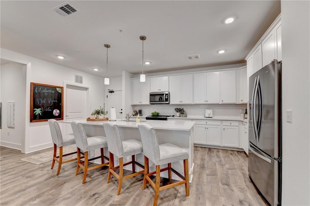3342 Orwell Way 1208