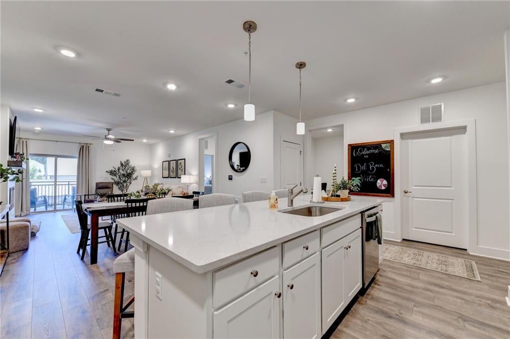 3342 Orwell Way 1208