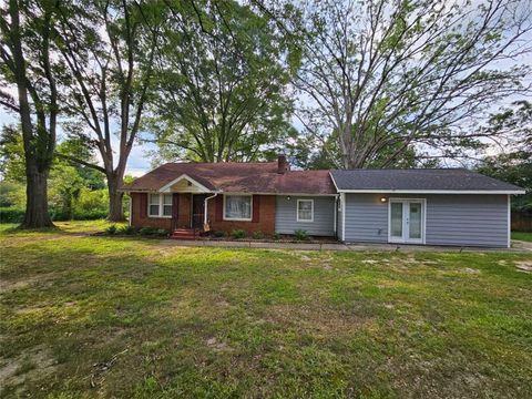 6240 Giles Road Lithonia GA 30058