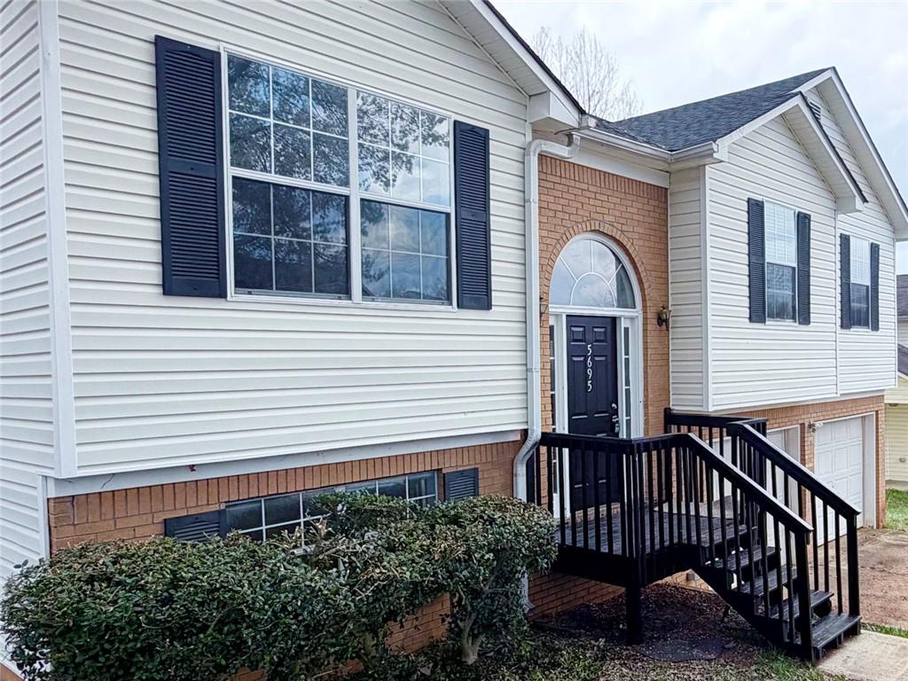 5695 Cedar Croft Lane