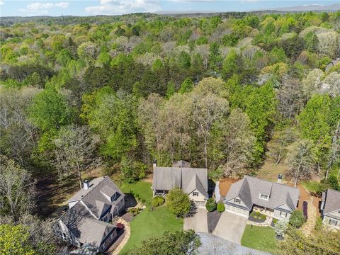 A home in Dahlonega