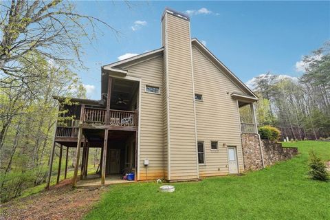 A home in Dahlonega