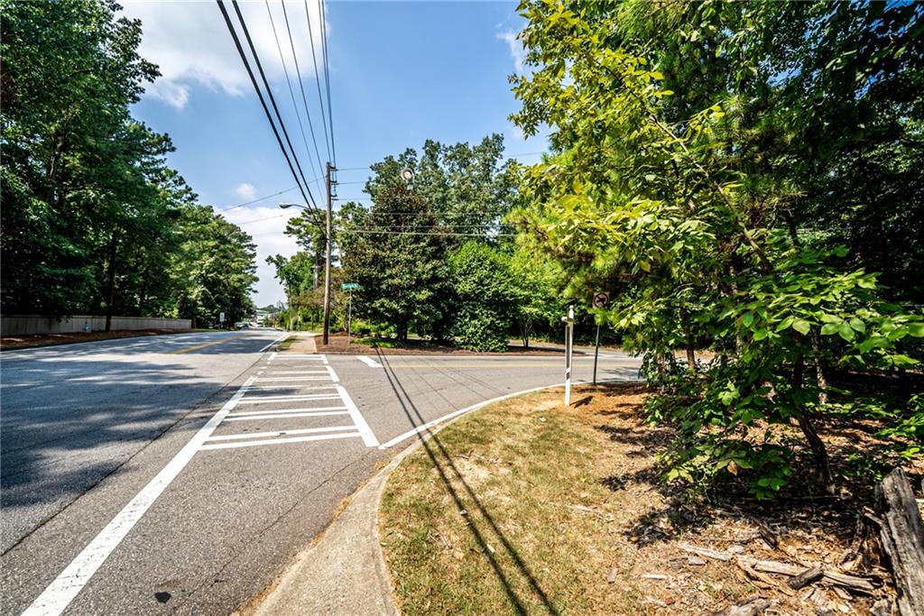 Mount Vernon Highway, Sandy Springs, Georgia image 9