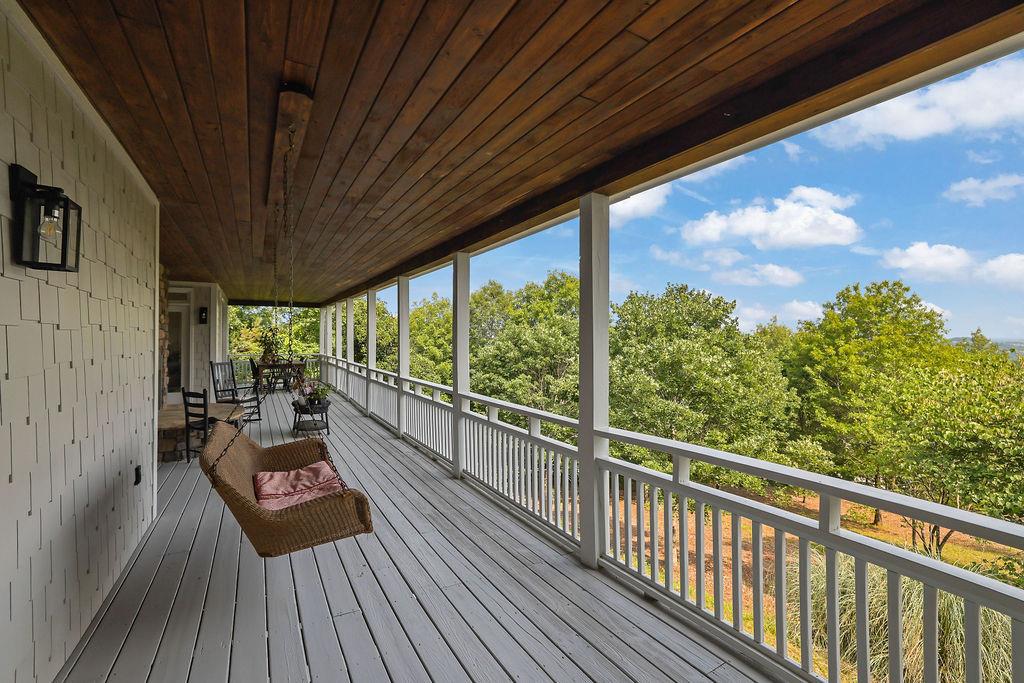 2216 Trammel Road