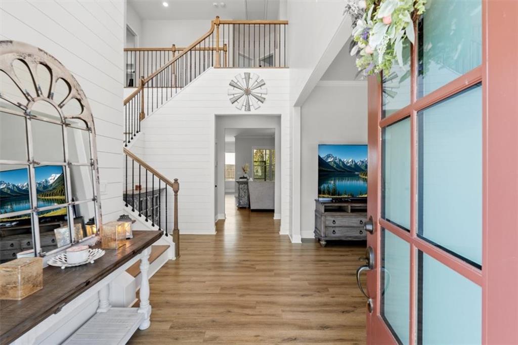 541 Edgewater Drive