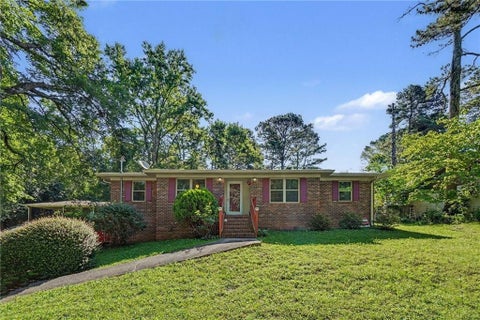 Homes For Sale - 2913 Vogue Drive<br/> Douglasville, GA 30134