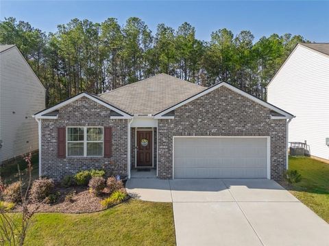 Homes For Sale - 3841 Makeover Court<br/> Atlanta, GA 30349