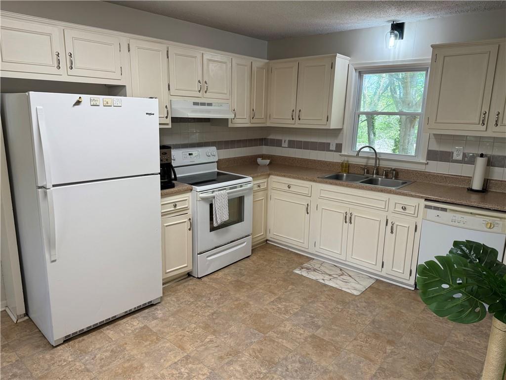 3013 Barcelona Way, Conyers, Georgia image 11