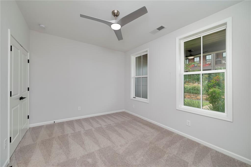 6785 Pippin Walk