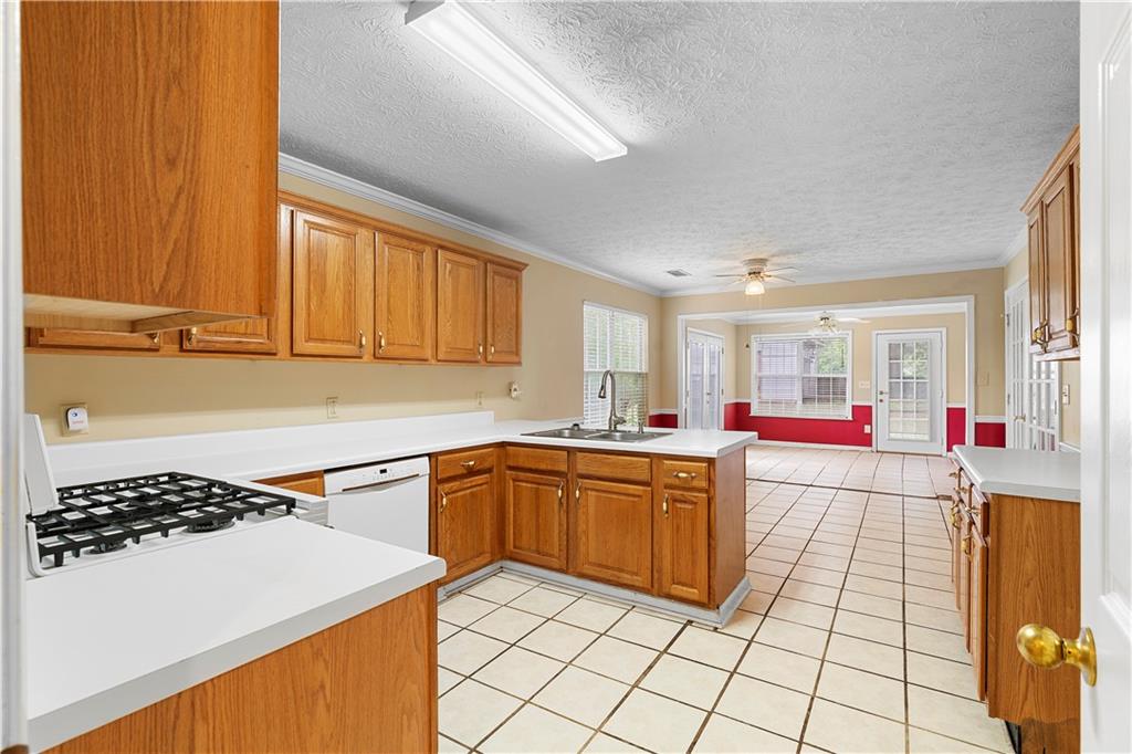 2881 Bridle Creek Drive, Conyers, Georgia image 7