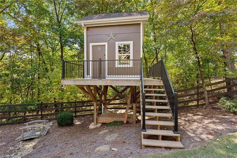 A home in Powder Springs