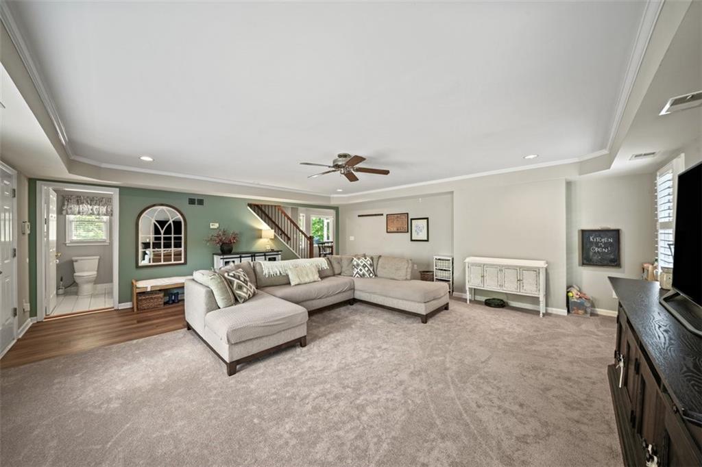 4281 Chimney Lake Drive, Roswell, Georgia image 14