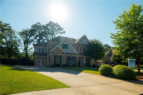 Homes For Sale - 4871 Belle Estates Road<br/> Suwanee, GA 30024