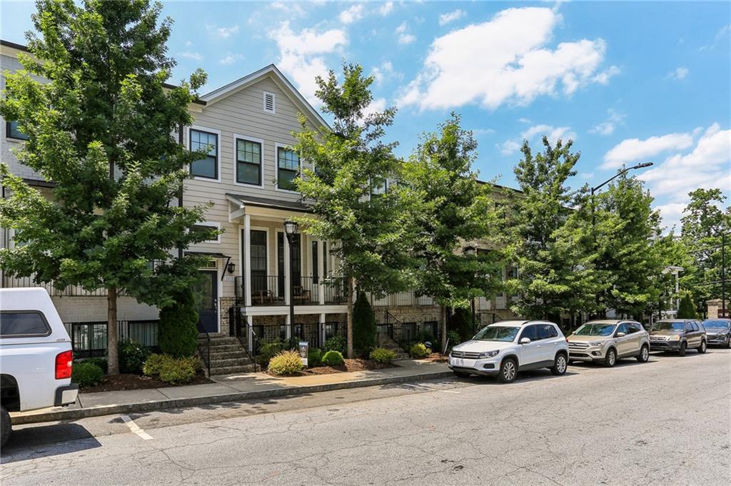 2032 Manchester Street NE