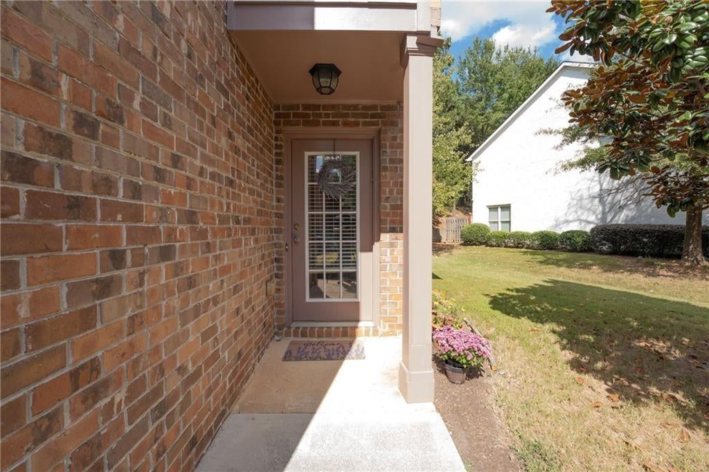1665 Oakbrook Lake Drive