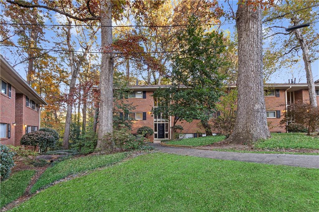 1111 Clairemont Avenue N3