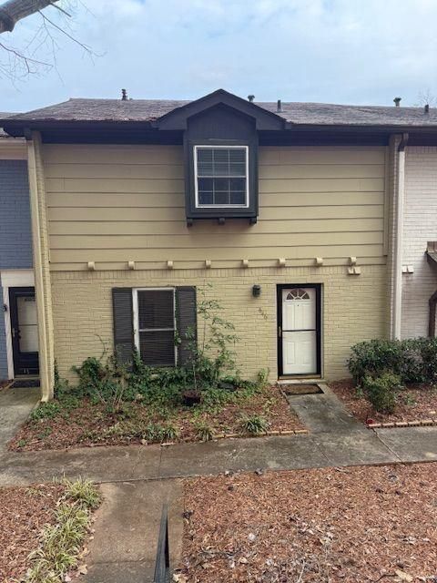 Homes For Sale - 646 Garden Walk Drive<br/> Dekalb County, Stone Mountain, GA 30083