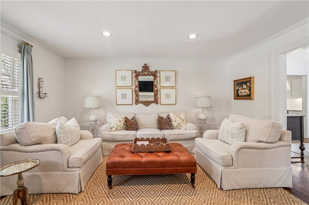 2387 Virginia Place NE