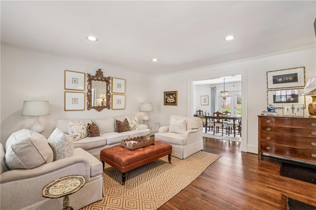 2387 Virginia Place NE