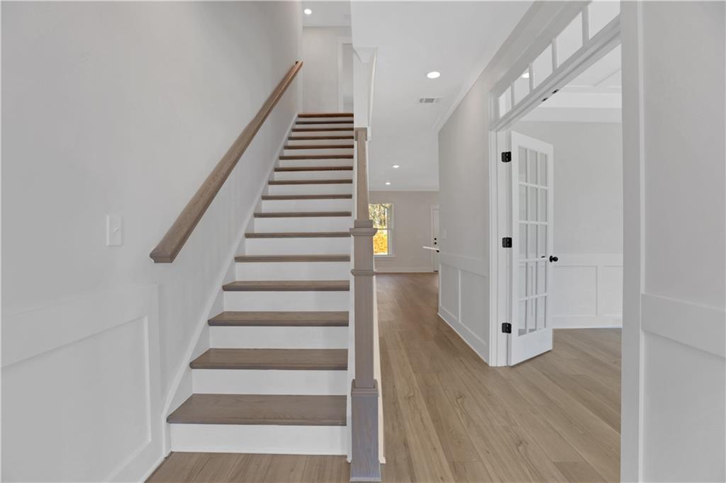 7000 Manchester Drive, Flowery Branch, Georgia image 4