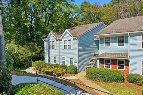 Condo For Sale - 4053 Whitehall Way<br/> Alpharetta, GA 30004